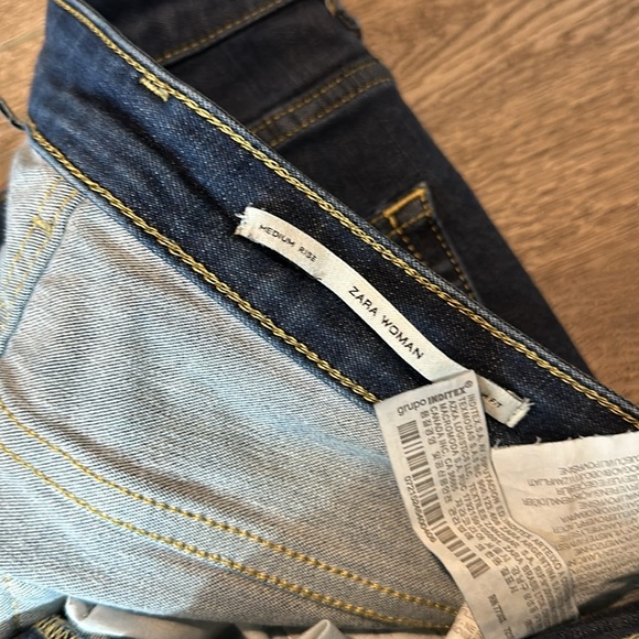 Zara- Skinny Boot Jeans in Medium Wash Size 8 - Picture 2 of 3